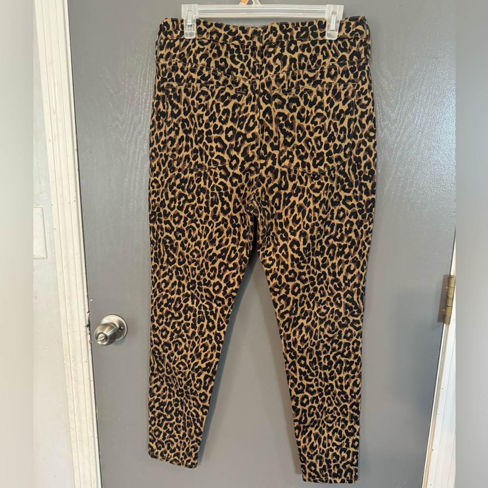 J. Crew Leopard 9" high-rise skinny jean with button fly Size 31